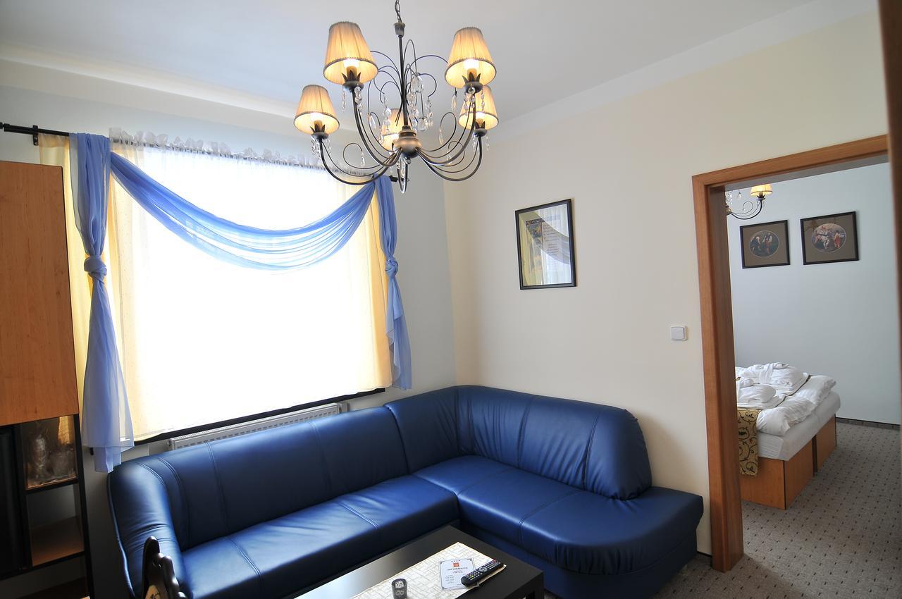 Hotel Manes Svratka Ngoại thất bức ảnh